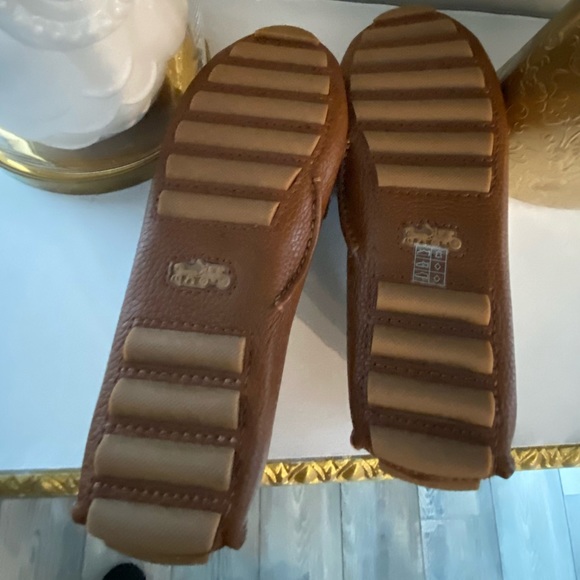 COACH MOCCASIN LOAFERS. - Picture 14 of 14